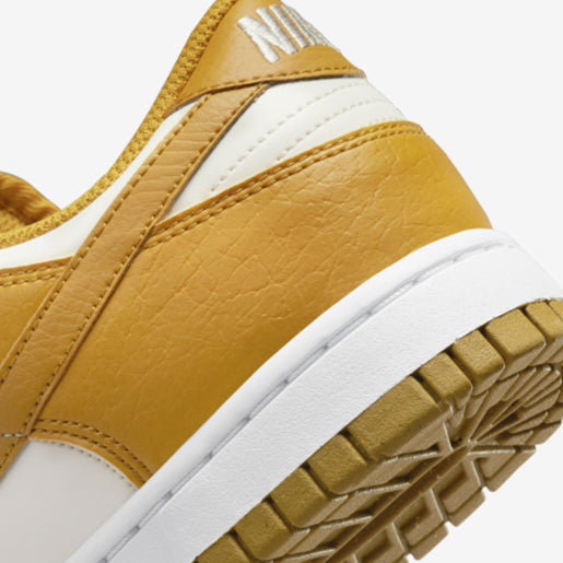 nike-dunk-low-light-curry