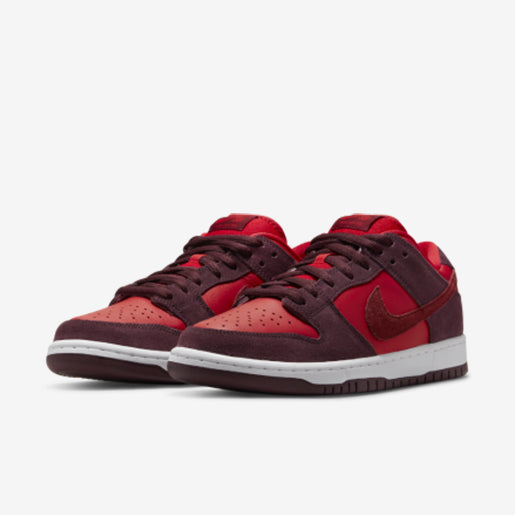 nike-sb-dunk-low-cherry