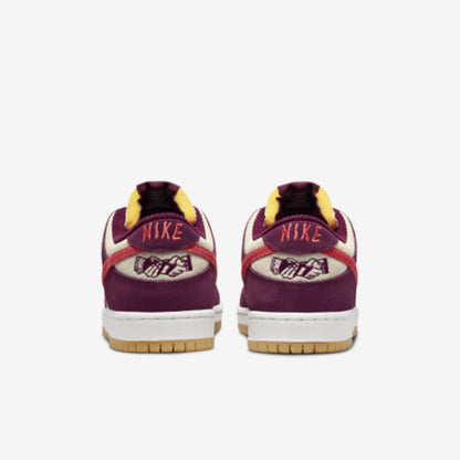 nike-sb-dunk-low-skate-like-a-girl